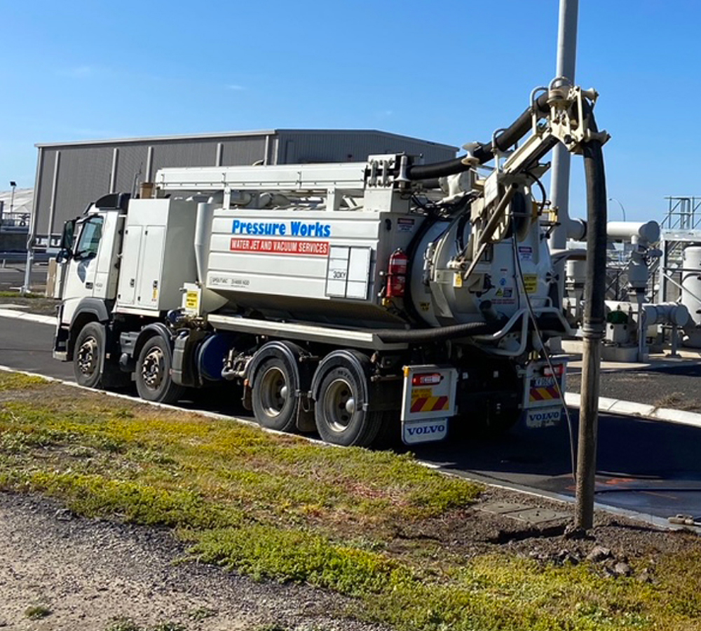 Pressure Works offers state of the art combination drain cleaning trucks and accessories for all drain and pipeline maintainence. Our trucks are capable of high pressure water jetting, vacuum recovery of...